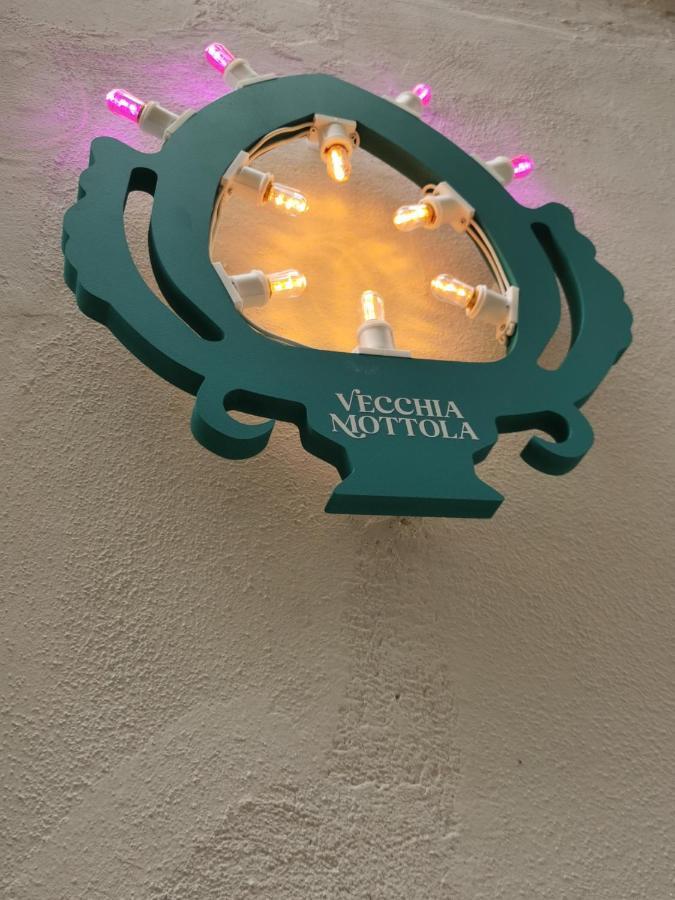 Vecchia Mottola Albergo Diffuso ภายนอก รูปภาพ