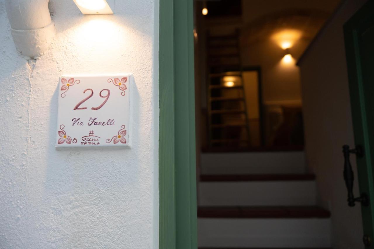 Vecchia Mottola Albergo Diffuso ภายนอก รูปภาพ
