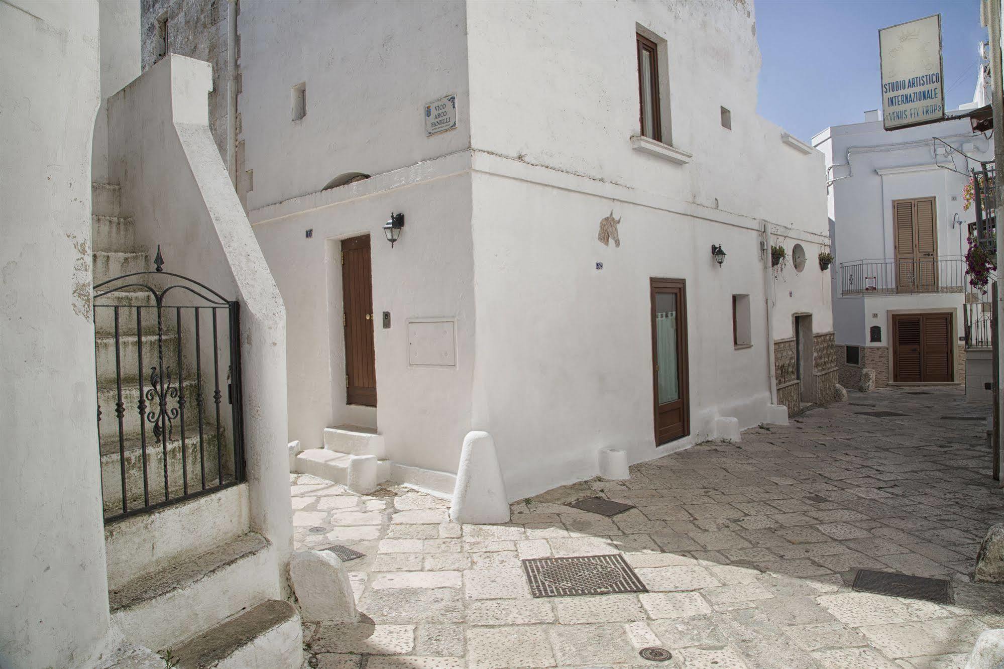 Vecchia Mottola Albergo Diffuso ภายนอก รูปภาพ