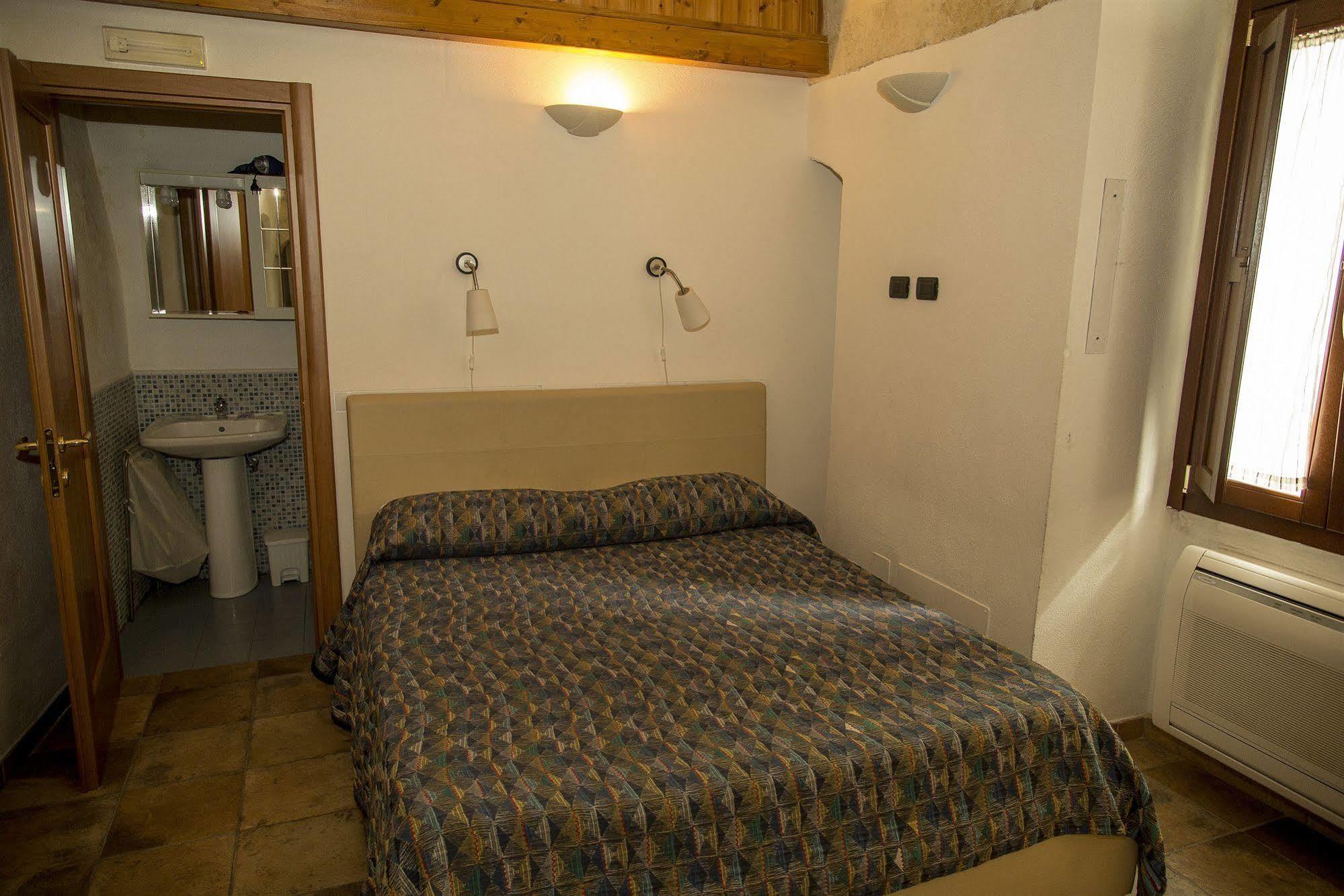 Vecchia Mottola Albergo Diffuso ภายนอก รูปภาพ